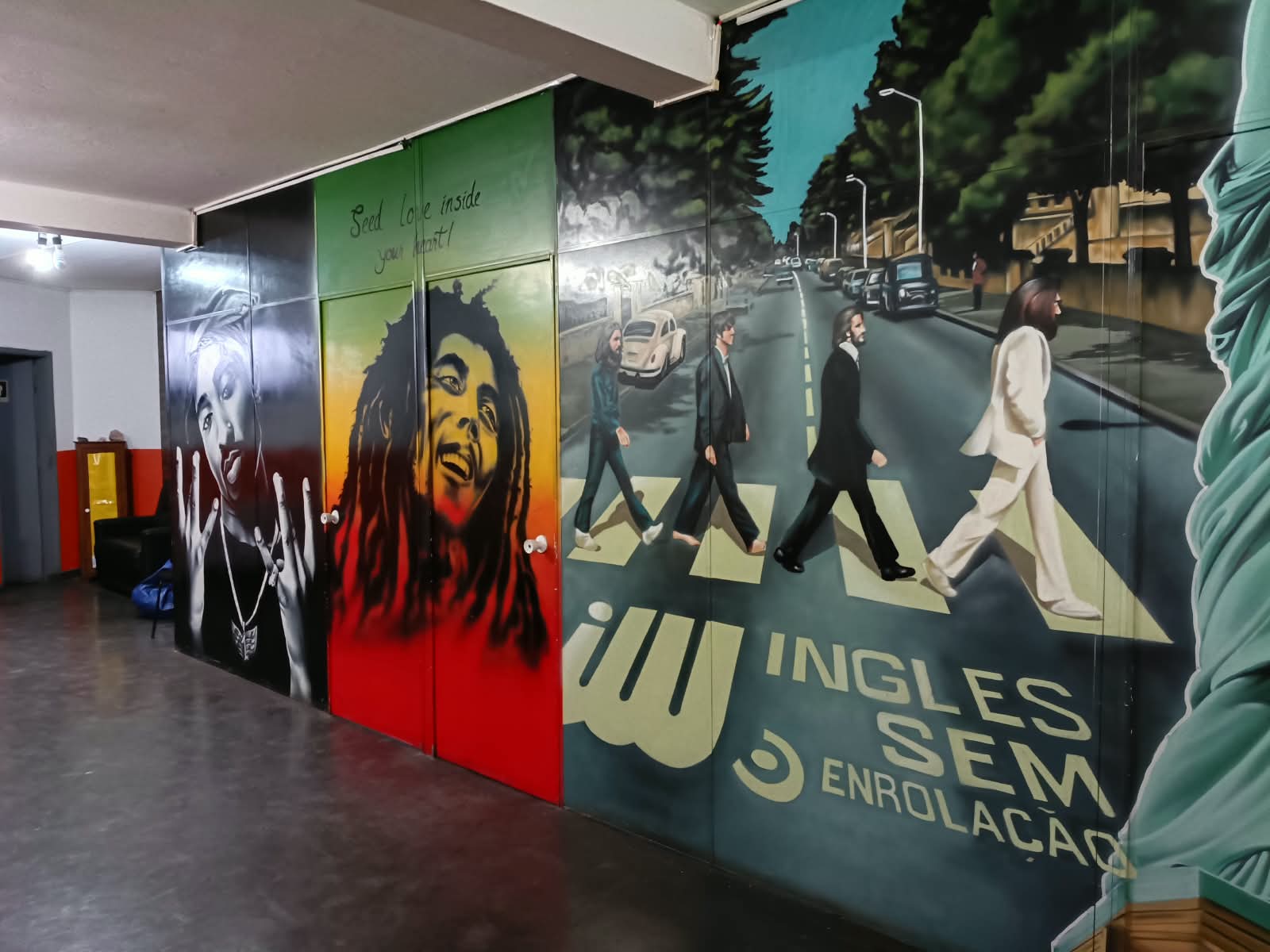 Alunos na sala de aula iW